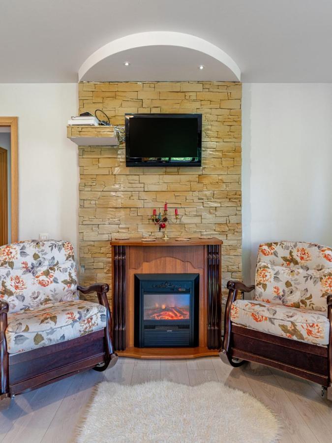 Casuta Cu Trandafiri Hotel Slănic Eksteriør billede
