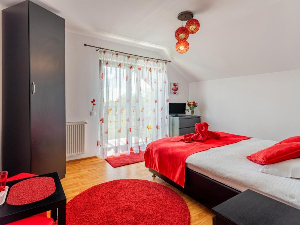Casuta Cu Trandafiri Hotel Slănic Eksteriør billede