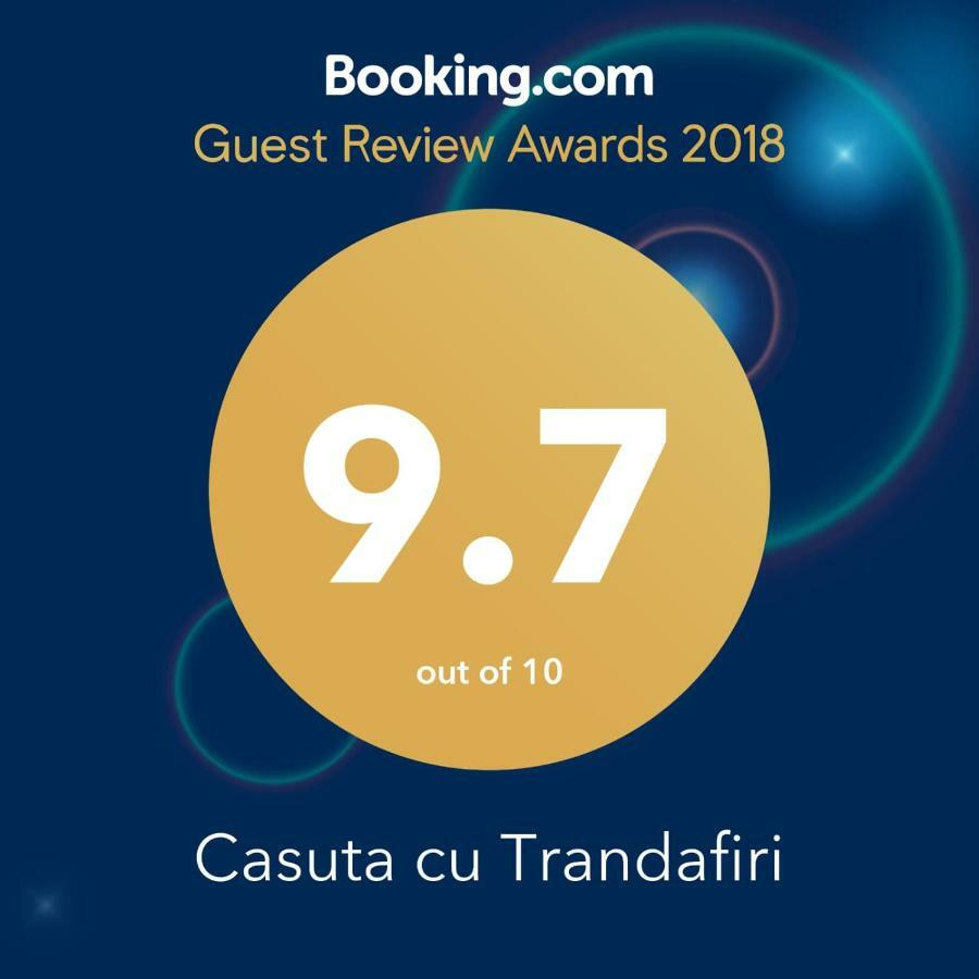 Casuta Cu Trandafiri Hotel Slănic Eksteriør billede